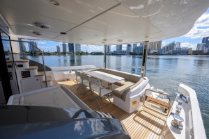 DT78 78ft Azimut Yacht For Sale