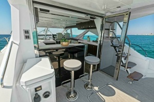 Miss Tracy Lane 60ft Cruisers Yachts Yacht For Sale