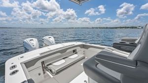 Filthy Animal 31ft Regulator Yacht For Sale