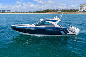 LADY CHAMPAGNE 2 40ft Formula Yacht For Sale