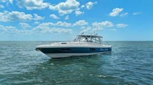 2019 Intrepid 475 Sport Yacht thumbnail 50