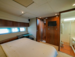 YOLO 50ft Fairline Yacht For Sale