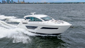 Side Profile of Cruisers Cantius 46
