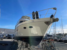 PISCO SOUR 56ft Carver Yacht For Sale