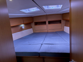 Respite 50ft Jeanneau Yacht For Sale