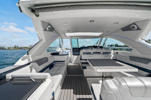 LADY CHAMPAGNE 2 40ft Formula Yacht For Sale