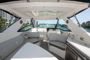 32ft Sea Ray Yacht For Sale