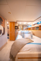 DARE TO DREAM 76ft Lazzara Yachts Yacht For Sale