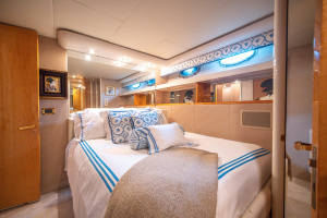DARE TO DREAM 76ft Lazzara Yachts Yacht For Sale