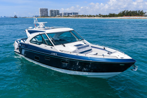 LADY CHAMPAGNE 2 40ft Formula Yacht For Sale