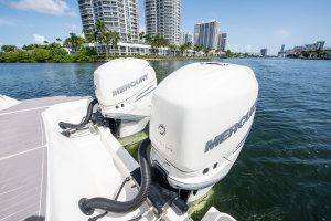 32ft Sea Ray Yacht For Sale