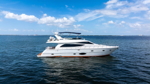 SOLARIS 65ft Uniesse Yacht For Sale