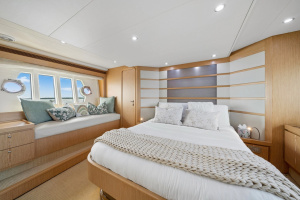 Big Deck Energy 62ft Ferretti Yachts Yacht For Sale