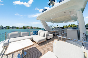 60ft Azimut Yacht For Sale