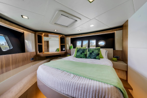 60ft Absolute Yacht For Sale