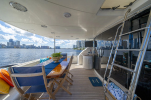 Aphrodite 80ft Lazzara Yachts Yacht For Sale