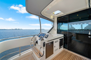 ZERO GRAVITY 72ft Riviera Yacht For Sale