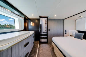 60ft Azimut Yacht For Sale