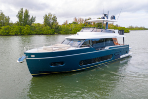 MEGNIFICENT 60ft Azimut Yacht For Sale