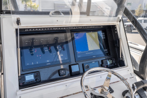 TAX MAN 33ft SeaHunter Yacht For Sale