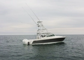 2011 Contender 40 Express thumbnail 32