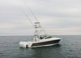 2011 Contender 40 Express thumbnail 31