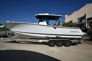 2021 Blackfin 332 thumbnail 1