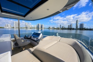 DT78 78ft Azimut Yacht For Sale