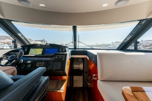 VENTURES64 48ft Riviera Yacht For Sale