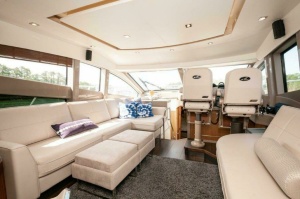 2018 Sea Ray L550 Flybridge thumbnail 2