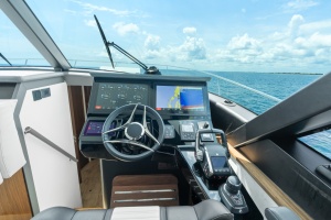 Stingray Gray 50ft ECLIPSE Yacht For Sale