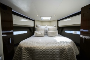 SEAS THE DAY 40ft Carver Yacht For Sale