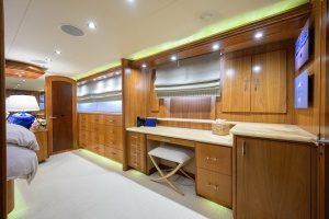 MAGIC 100ft Hatteras Yacht For Sale
