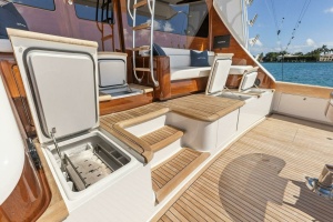 Team Harvey  82ft Viking Yacht For Sale
