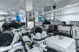 2013 Viking 76 Convertible thumbnail 85