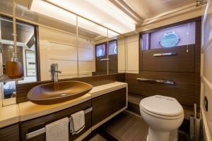 A Sea 64ft Azimut Yacht For Sale