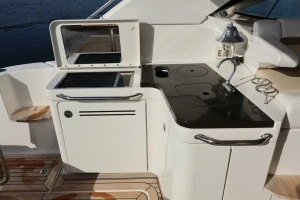 2015 Sea Ray 410 Sundancer thumbnail 34