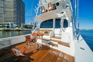 2016 Viking 55 Convertible thumbnail 24