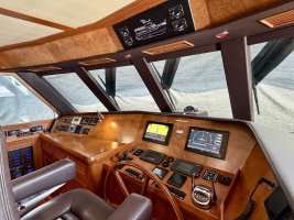 Alaskan 70 OHANA - Interior Helm
