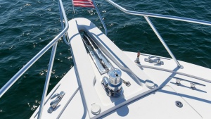 2008 54 Hatteras Convertible American Made Bow Deck (2)