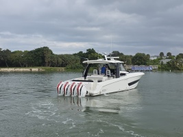 BFT 42ft Boston Whaler Yacht For Sale