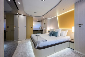 DT78 78ft Azimut Yacht For Sale