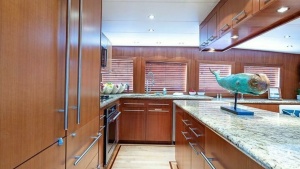 Magnum Ride 100ft Hatteras Yacht For Sale
