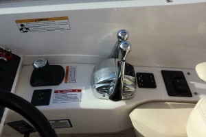 2015 Sea Ray 410 Sundancer thumbnail 31