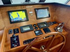 Alaskan 70 OHANA - Interior Helm