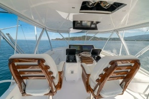 2025 Viking 58 Convertible thumbnail 2