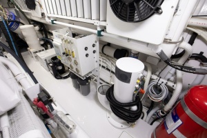 Viking 70 Convertible - Engine Room