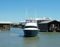 2017 Viking 52 Convertible thumbnail 53