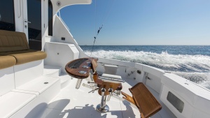 2008 54 Hatteras Convertible American Made Rear Deck (5)