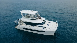 Going Around 44ft Aquila Yacht For Sale